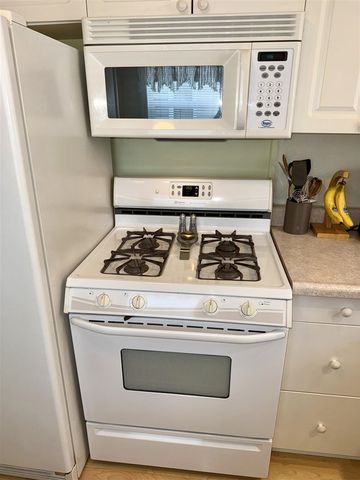 2038 Columbus Avenue, Muskegon, MI 49441