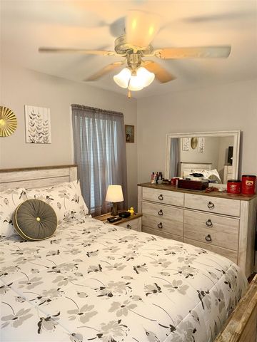 2038 Columbus Avenue, Muskegon, MI 49441