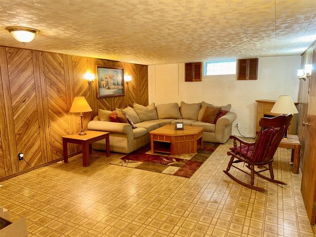 2038 Columbus Avenue, Muskegon, MI 49441
