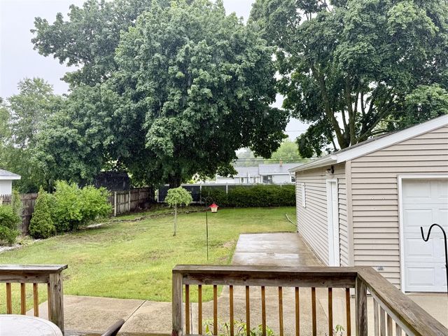 2038 Columbus Avenue, Muskegon, MI 49441