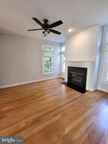 2831 THAXTON LN, Oakton, VA 22124