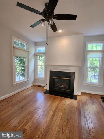 2831 THAXTON LN, Oakton, VA 22124
