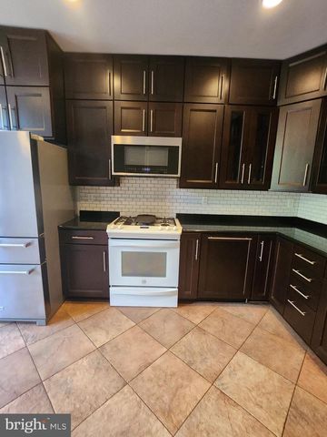 2831 THAXTON LN, Oakton, VA 22124