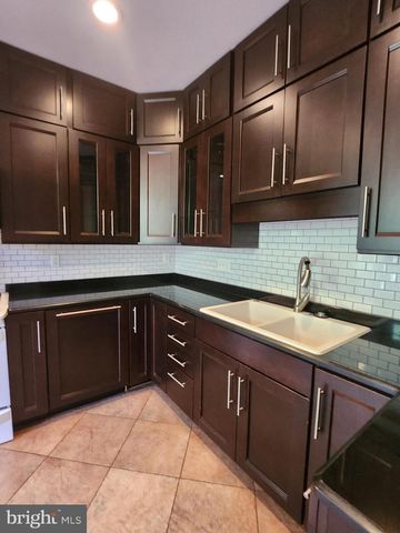 2831 THAXTON LN, Oakton, VA 22124
