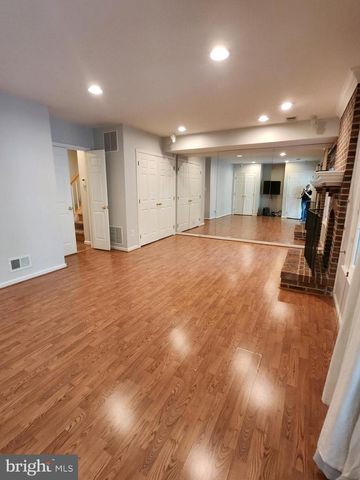 2831 THAXTON LN, Oakton, VA 22124