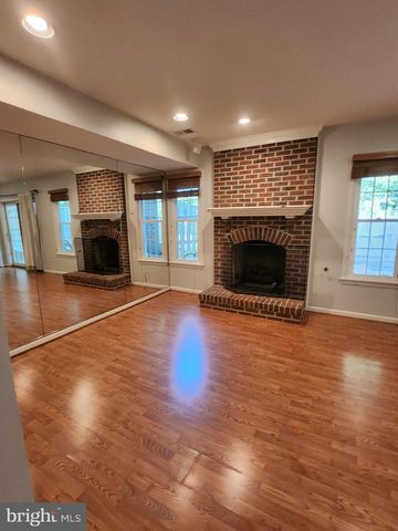 2831 THAXTON LN, Oakton, VA 22124