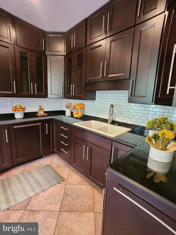 2831 THAXTON LN, Oakton, VA 22124