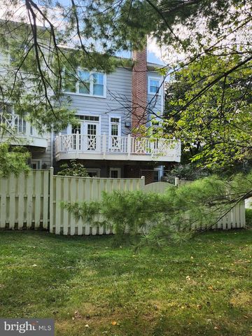 2831 THAXTON LN, Oakton, VA 22124
