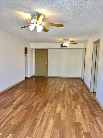 519 ALBEE FARM ROAD 303, Venice, FL 34285