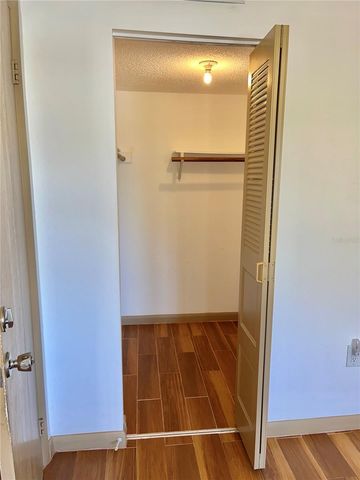 519 ALBEE FARM ROAD 303, Venice, FL 34285