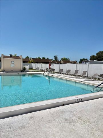 519 ALBEE FARM ROAD 303, Venice, FL 34285