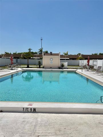 519 ALBEE FARM ROAD 303, Venice, FL 34285