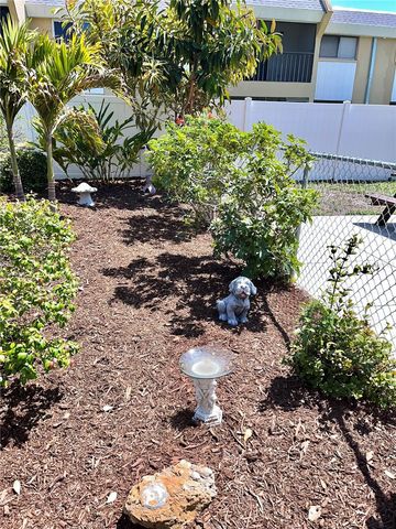 519 ALBEE FARM ROAD 303, Venice, FL 34285