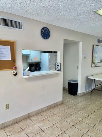 519 ALBEE FARM ROAD 303, Venice, FL 34285