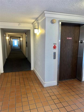 519 ALBEE FARM ROAD 303, Venice, FL 34285