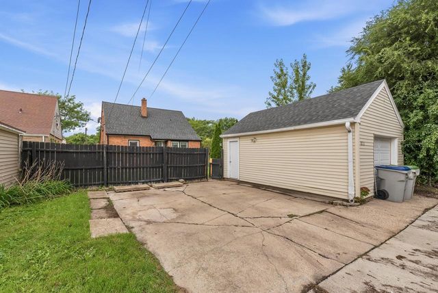 4530 N 42nd STREET, Milwaukee, WI 53209