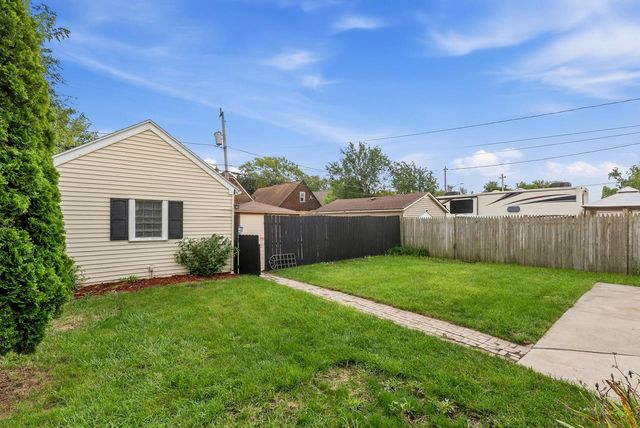 4530 N 42nd STREET, Milwaukee, WI 53209