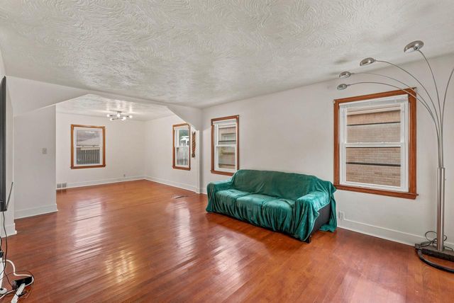 4530 N 42nd STREET, Milwaukee, WI 53209