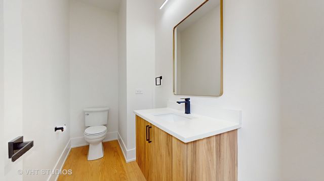 2846 N Sayre Avenue, Chicago, IL 60634