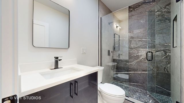 2846 N Sayre Avenue, Chicago, IL 60634