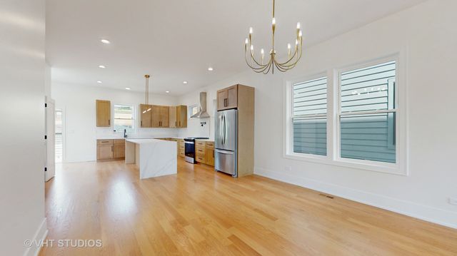 2846 N Sayre Avenue, Chicago, IL 60634