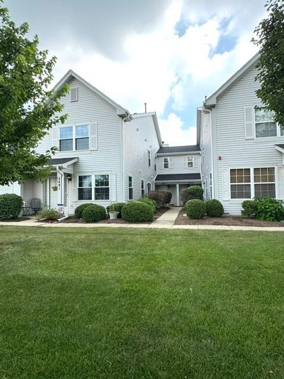 2479 Frost Drive, Aurora, IL 60504
