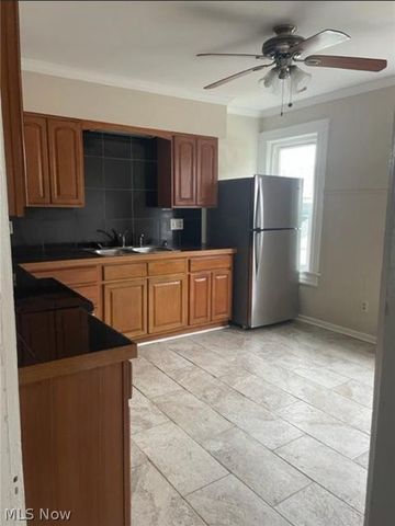 1457 Winchester Avenue, Lakewood, OH 44107