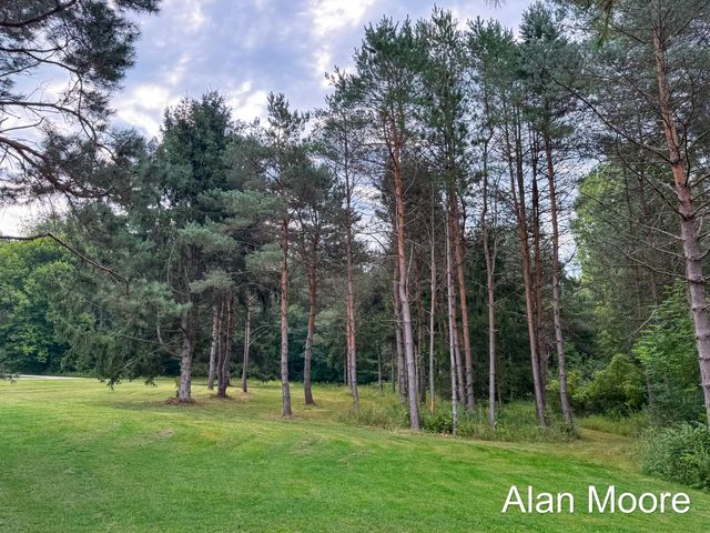 7878 Northland Drive Ne, Plainfield Twp, MI 49341