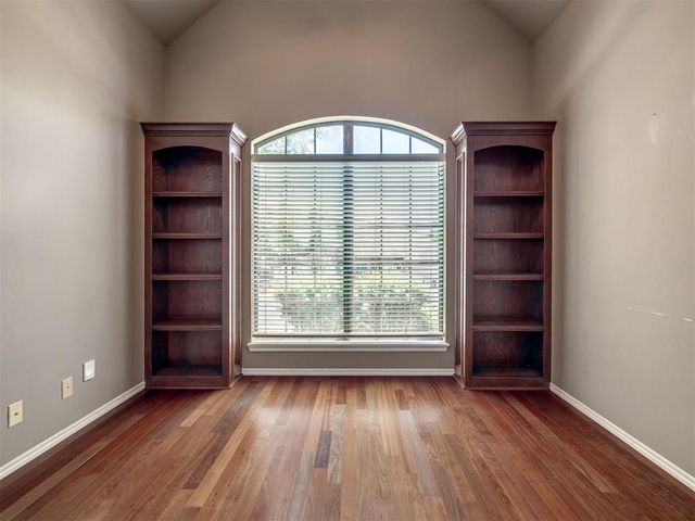 2117 Cedar Pointe Circle, Edmond, OK 73003