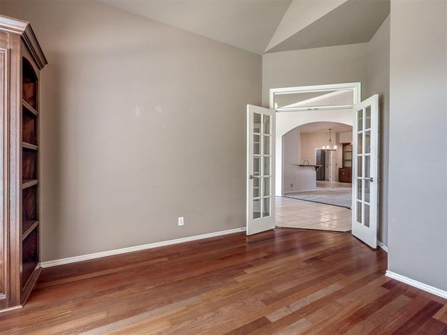 2117 Cedar Pointe Circle, Edmond, OK 73003