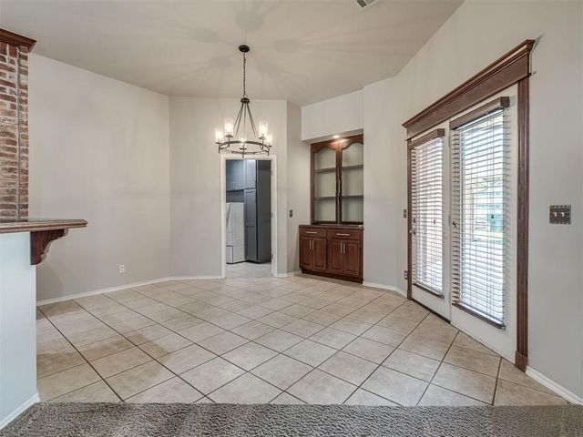 2117 Cedar Pointe Circle, Edmond, OK 73003