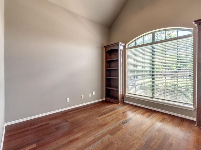 2117 Cedar Pointe Circle, Edmond, OK 73003