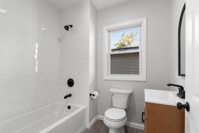 68 Middlebury, Lawrence, MA 01841