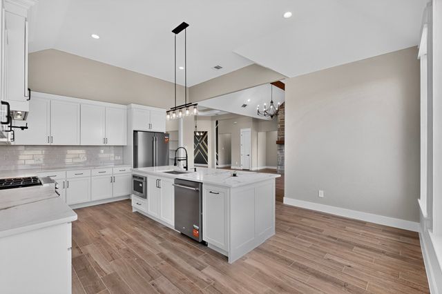 973 Bandon Dunes Drive, Fort Worth, TX 76028