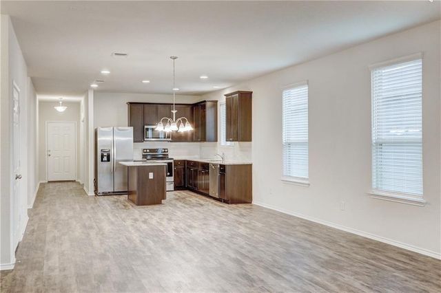 412 Ibis Falls LOOP, Jarrell, TX 76537