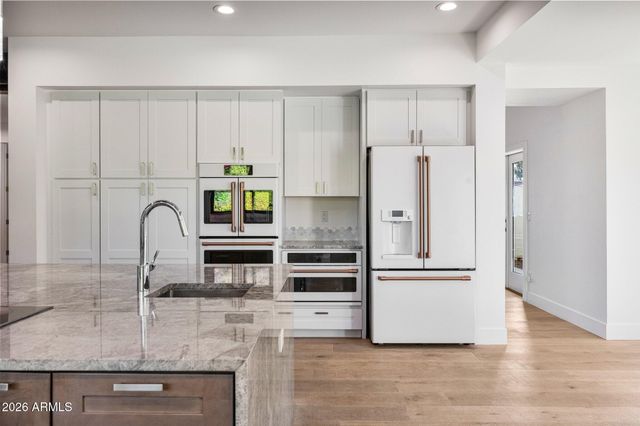 8749 E SAN FELIPE Drive, Scottsdale, AZ 85258