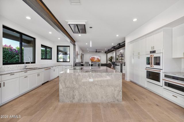 8749 E SAN FELIPE Drive, Scottsdale, AZ 85258