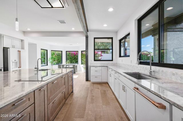 8749 E SAN FELIPE Drive, Scottsdale, AZ 85258