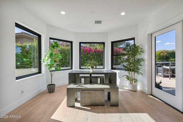 8749 E SAN FELIPE Drive, Scottsdale, AZ 85258