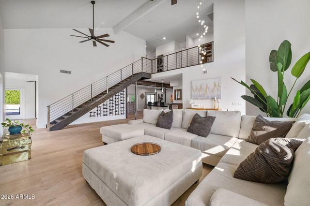 8749 E SAN FELIPE Drive, Scottsdale, AZ 85258