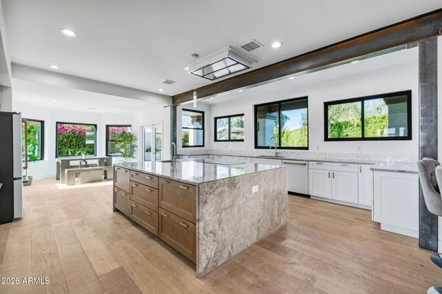 8749 E SAN FELIPE Drive, Scottsdale, AZ 85258