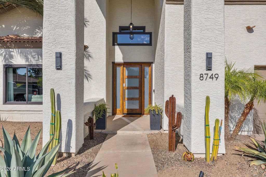 8749 E SAN FELIPE Drive, Scottsdale, AZ 85258 — photo 2