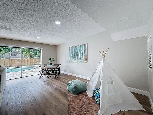 8430 144TH LANE, Seminole, FL 33776