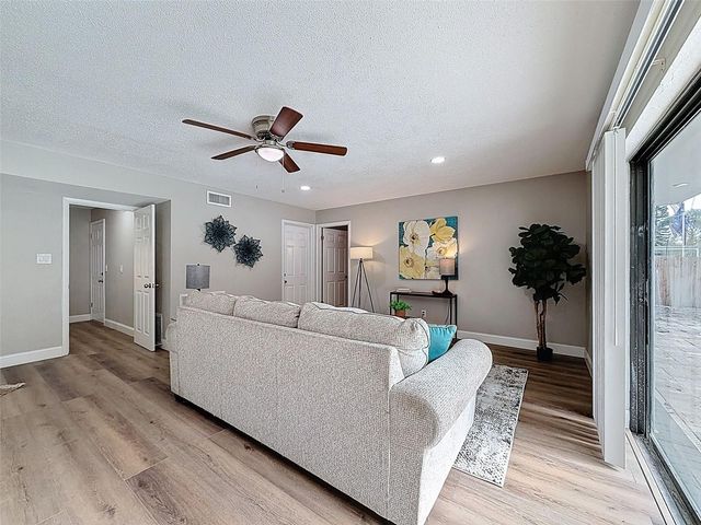 8430 144TH LANE, Seminole, FL 33776