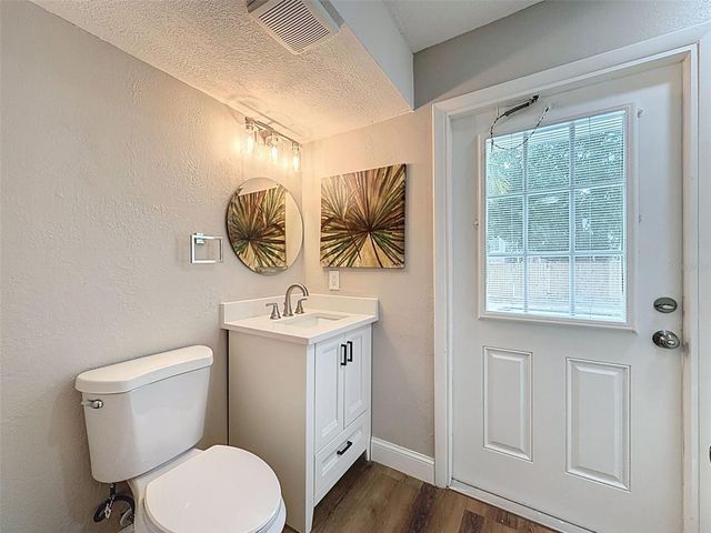 8430 144TH LANE, Seminole, FL 33776