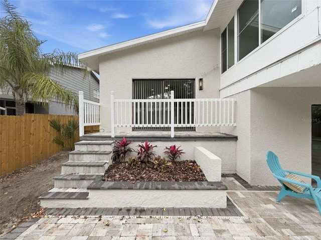 8430 144TH LANE, Seminole, FL 33776