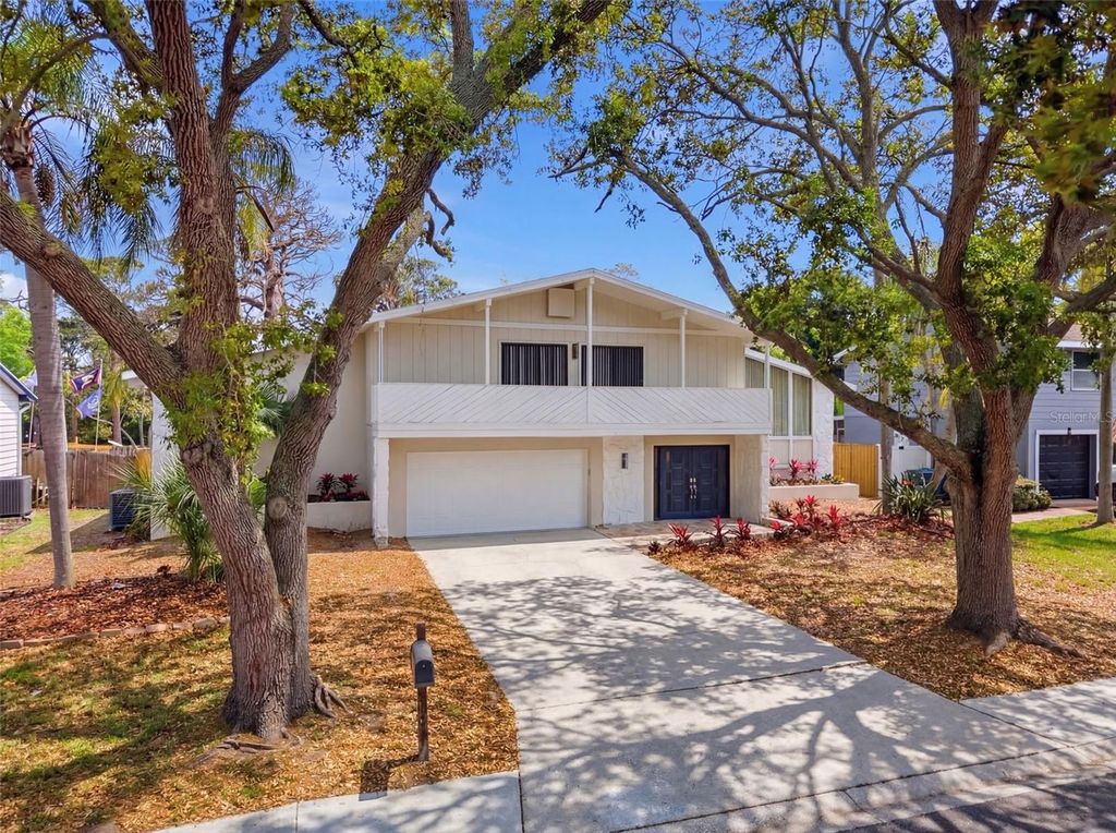 8430 144TH LANE, Seminole, FL 33776