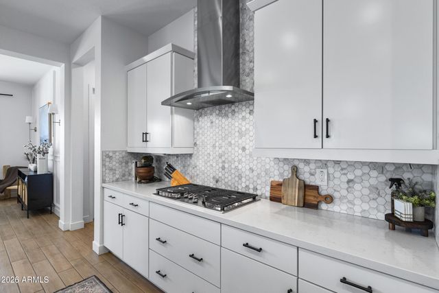 2560 E THORNTON Court, Gilbert, AZ 85297