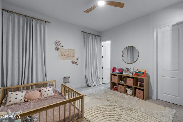 2560 E THORNTON Court, Gilbert, AZ 85297