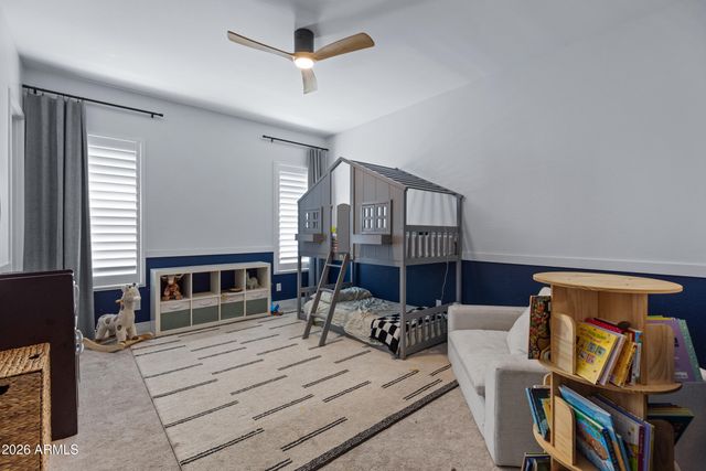 2560 E THORNTON Court, Gilbert, AZ 85297